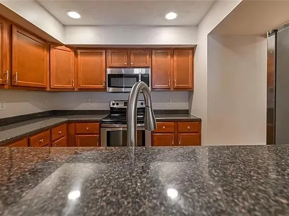 142 Aberdeen Ct, Pittsburgh, PA 15237