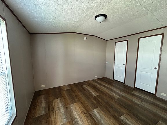 5th image of 6 Riviera Courts Dr #6