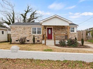 14 Chaney St, Greenville, SC 29607