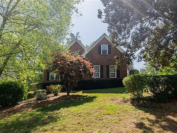 3rd image of 434 Oak Springs Dr