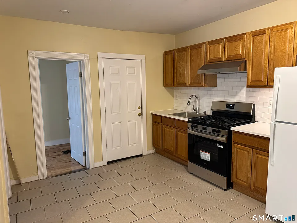 33 Stevens St #1