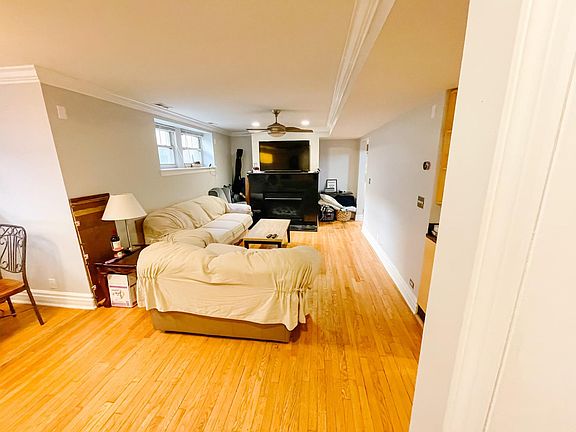 3rd image of 3139 W Palmer Blvd #G