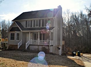 1608 Trinity Garden Cir, Clemmons, NC 27012
