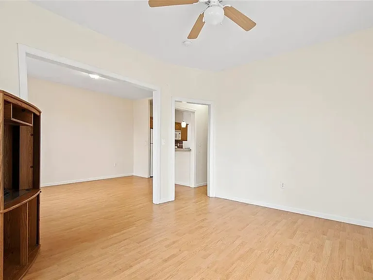 103 Westover Pl #6 — Photo 5
