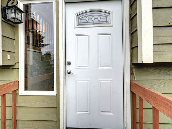 5th image of 11016 37th Avenue Ct E