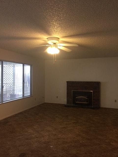 2nd image of 1826 W 4th St