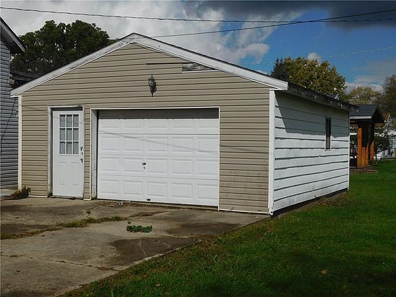 4th image of 301 Freeman Ave
