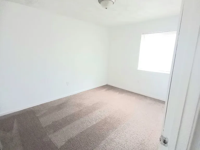1700-1790 Liberty Ln — Photo 13