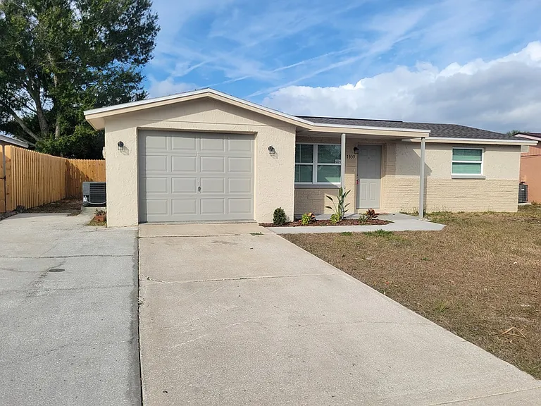 7335 Castanea Dr — Photo 2