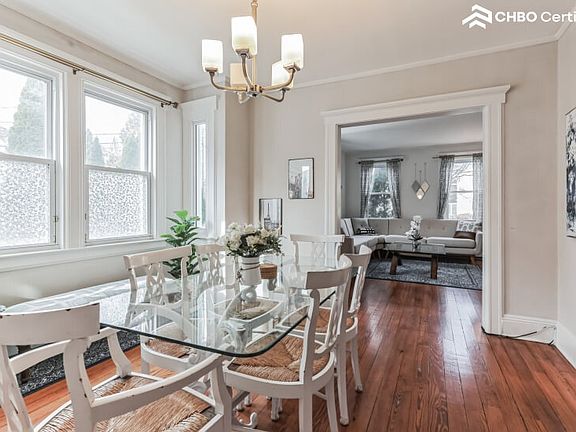 Beautiful dining room - Corporate housing in Greenwich CT|NY