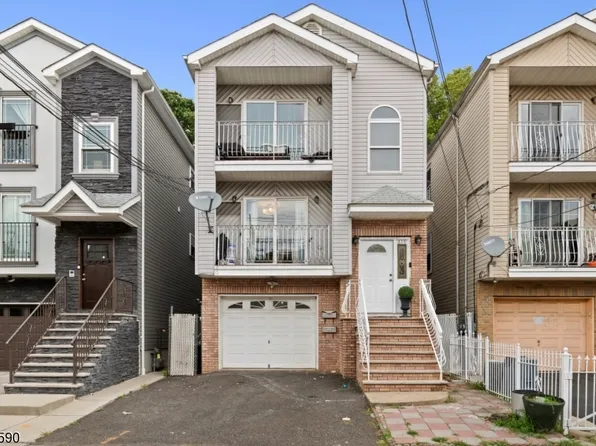619 Franklin St, Elizabeth City, NJ 07206