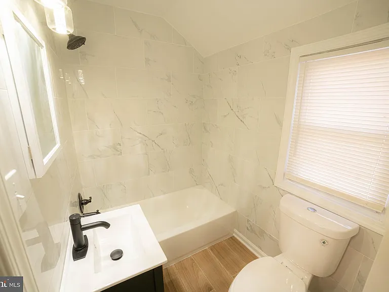 2409 Greeley Pl — Photo 14