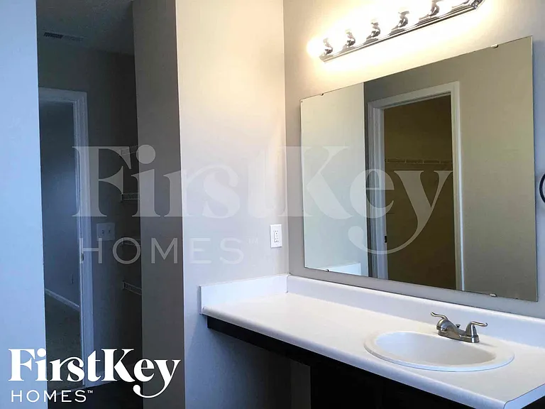 6914 Governors Point Blvd #B — Photo 18