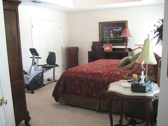5th image of 4100 Picadilly Cir