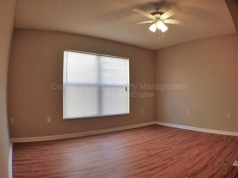4437 Stonemeadow Dr — Photo 7