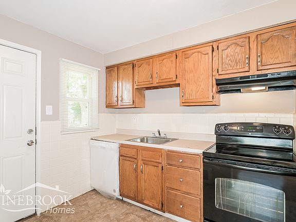 5th image of 1205 Ashford Dr