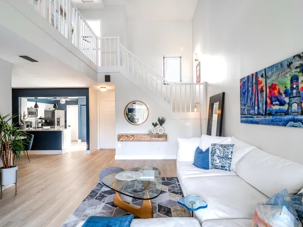 8016 Edgemere Lane, Palm Beach Gardens, FL 33410