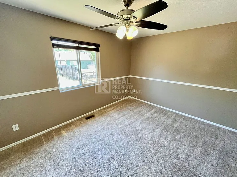 1574 S Growers Dr — Photo 6
