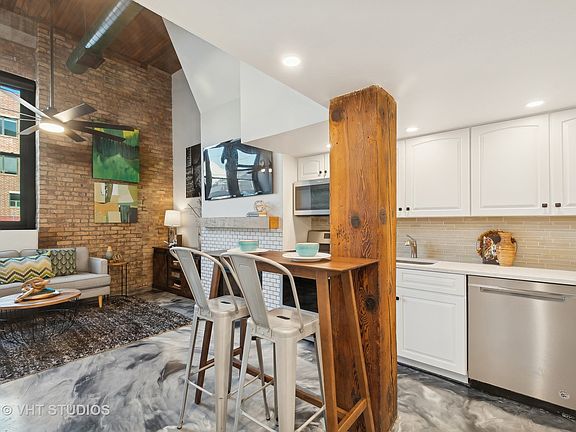 5th image of 2510 N Wayne Ave APT 104