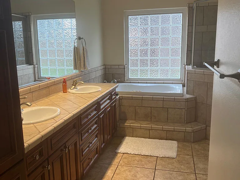 1403 S Huntington St — Photo 18