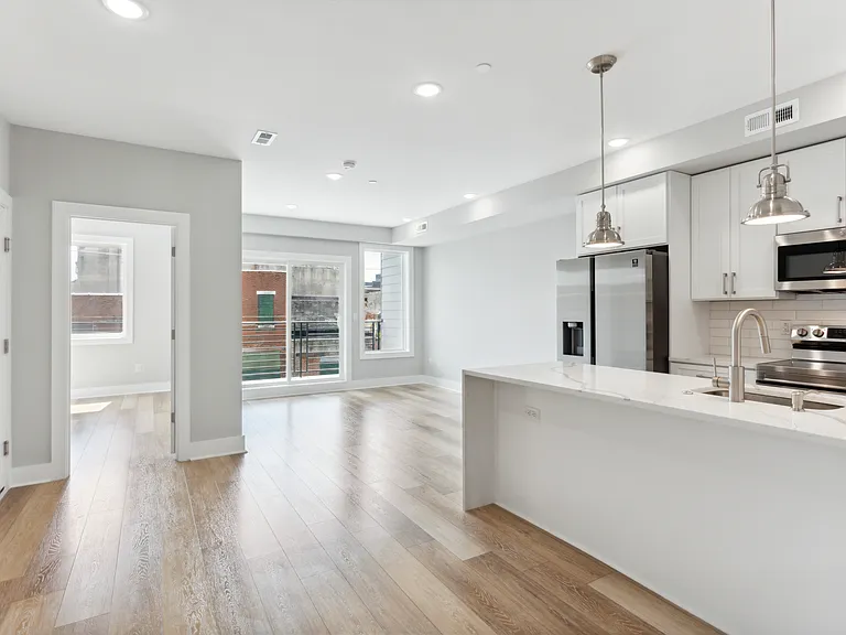 1911 E Huntingdon St #3 — Photo 4