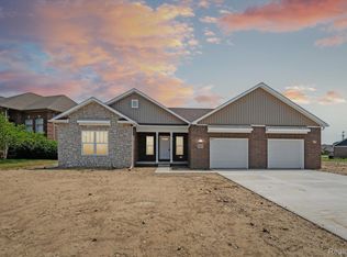 8433 Jack Pine Cir, Ypsilanti, MI 48197