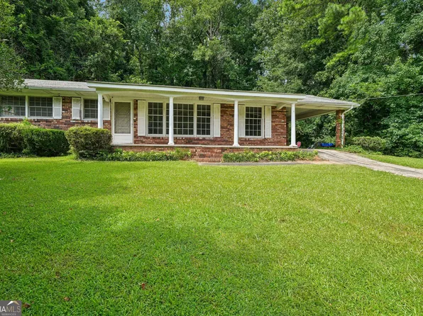 2703 Arrowood Dr, East Pt, GA 30344