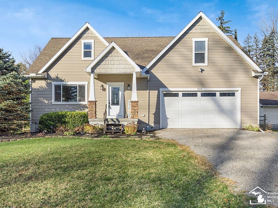 7055 Maplewood Dr, Temperance, MI 48182 | Zillow