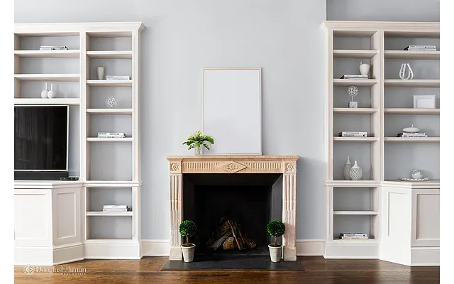 Sold by Douglas Elliman | media 24