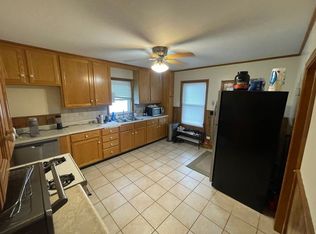 26 Clay St #2, Cambridge, MA 02140