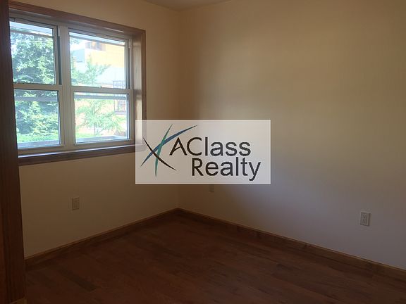 3rd image of 3146 45th St APT 2D