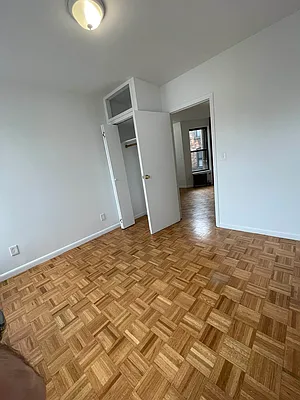 Rented by Glasser Realty LLC | media 15