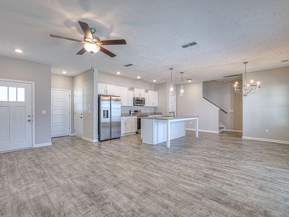 5th image of 4326 Doral Dr