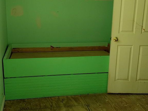 4th image of 4002 Englewood Dr
