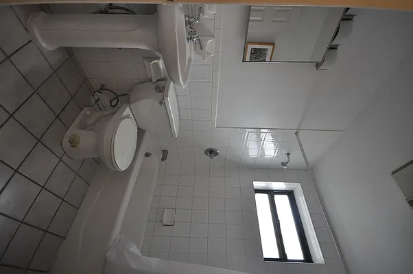 Rented by REAL New York | media 23