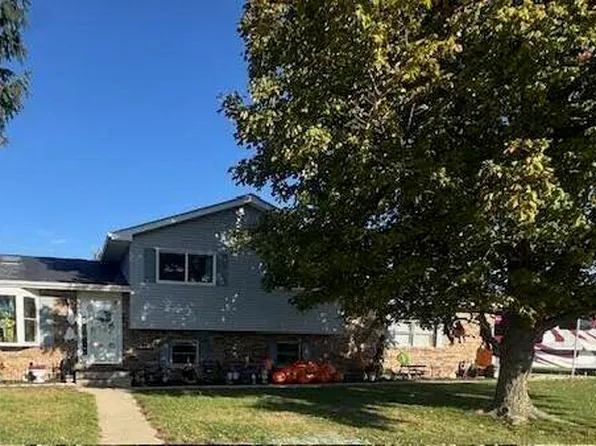 6100 Robbins Rd, Portage, IN 46368