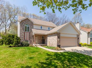 841 Scarlet Oak Dr, Monroe, MI 48162