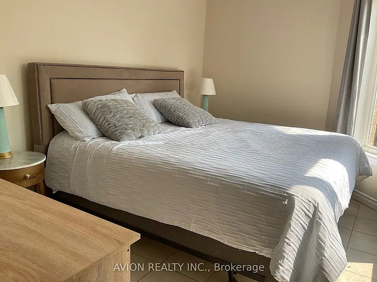 32 Manorheights St — Photo 7