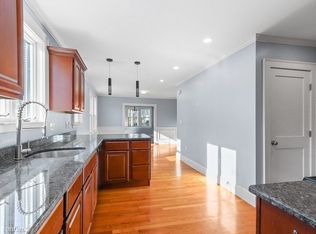 27 Gleason St #1, Watertown, MA 02472