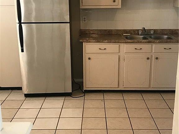 5th image of 10409 Maxwood Dr