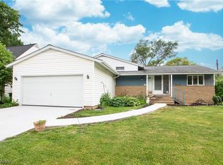589 Louis Dr, Berea, OH 44017