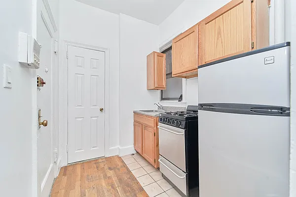 Rented by Living New York | media 7