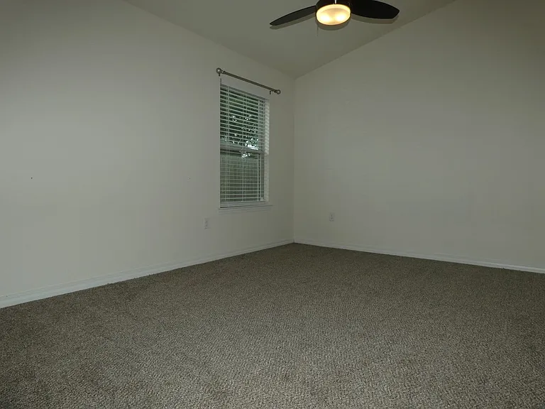 5637 Peach Dr — Photo 19