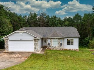 107 Cornerstone Dr, Taylorsville, NC 28681
