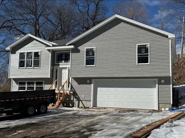 136 Burncoat Ter, Worcester, MA 01605