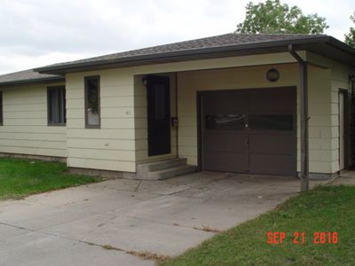 411 2nd St SW, Wagner, SD, 57380