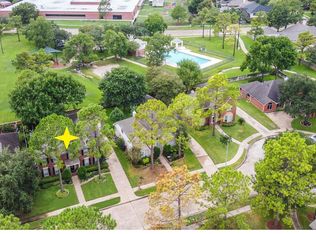 15423 Redbud Leaf Ln, Cypress, TX 77433