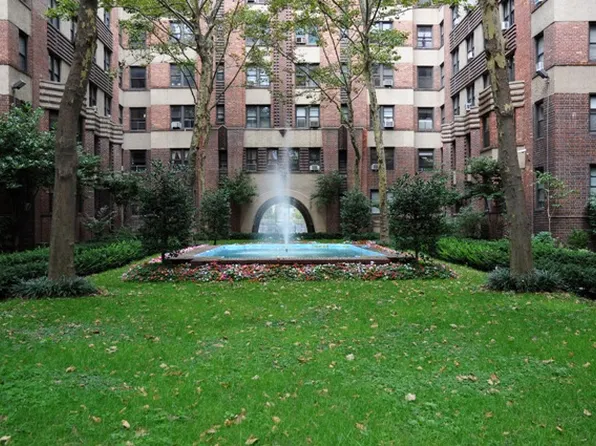 504 Grand Street image 1 of 4