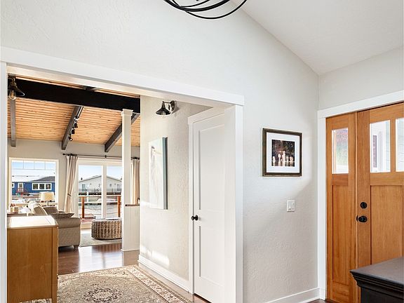 3rd image of 3718 Steelhead Drive