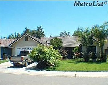 1st image of 267 Emerald Oak Dr